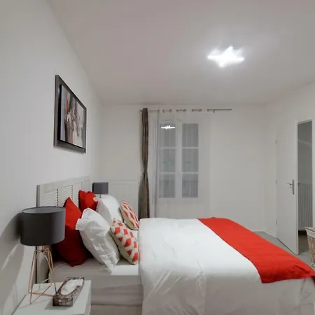 Red-line Apartmán *